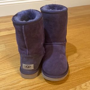 Classic short purple Uggs